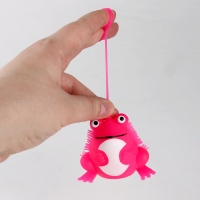 Мяч детский резиновый ёжка световой &laquo;Лягушка&raquo;, цвета МИКС , в шоубоксе