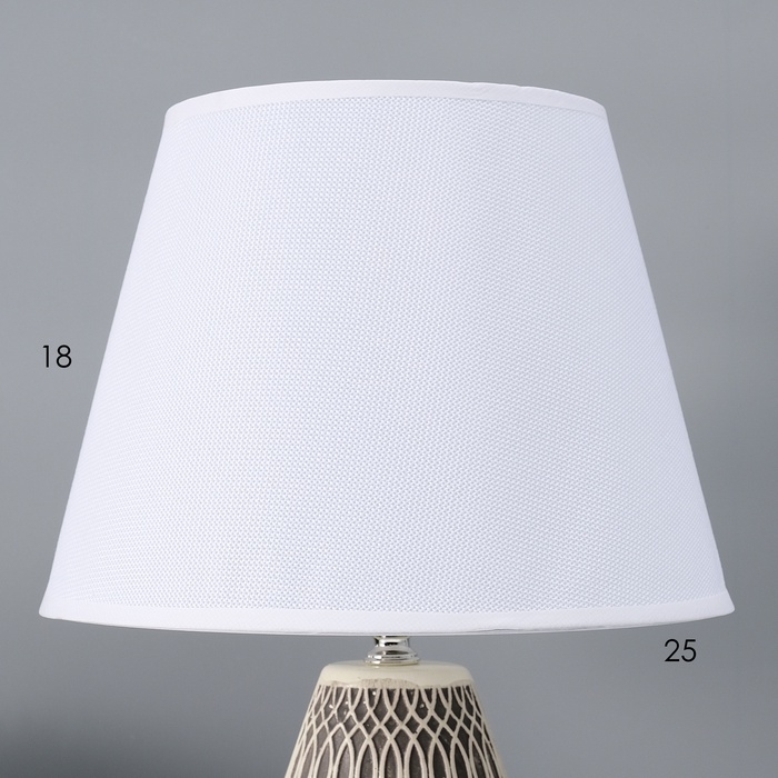 Настольная лампа с абажуром RISALUX &laquo;Фоджиа&raquo;, Е27, 40 Вт, 25&times;25&times;43 см