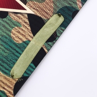 Пакет подарочный вертикальный &laquo;Защита&raquo;,  M 26 &times; 32 &times; 12 см