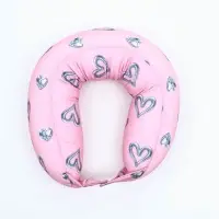 Подушка для путешествий компактная "Сердечки", 32 х 20 см