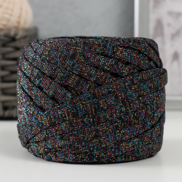 Трикотажная пряжа "Риббон" с люрексом 85м/170&plusmn;5 гр (Черный, люрекс: Радуга)