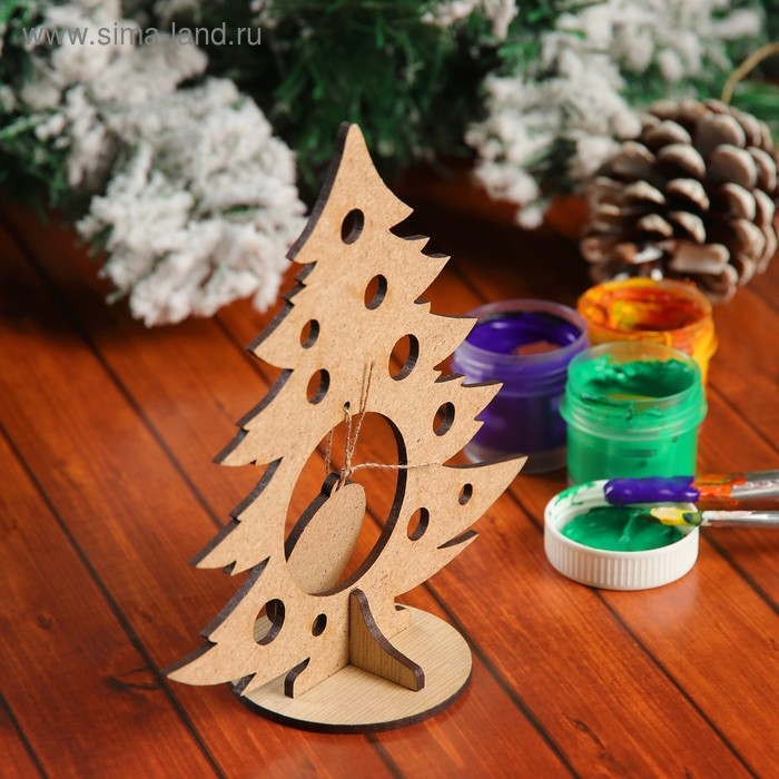 Сувенир &laquo;Елочка со снежинкой&raquo; на подставке