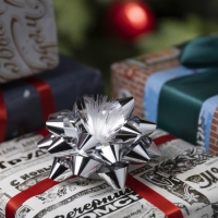 Светодиодная игрушка &laquo;Бант-звезда&raquo; 9 &times; 6 &times; 9 см, батарейки LR44х3 (в комплекте), свечение мульти, серебристая