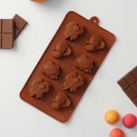 Форма для шоколада Доляна &laquo;Насекомые&raquo;, силикон, 22&times;11,5&times;2 см, 8 ячеек, цвет коричневый