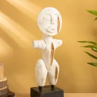 Сувенир на подставке "Человечек" дерево 15х10х45 см, цв. белый