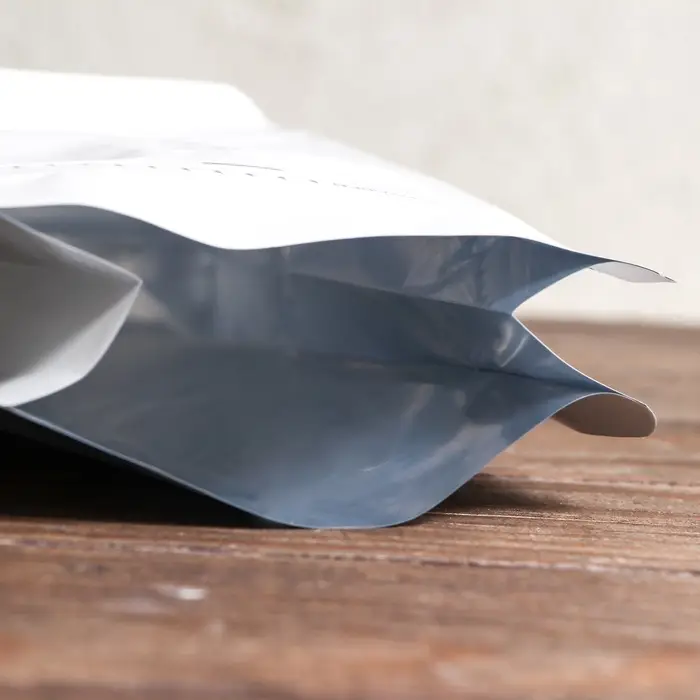 Пакет восьмишовный с клапаном, плоское дно, белый,15&times;32.5&times;9.5 см