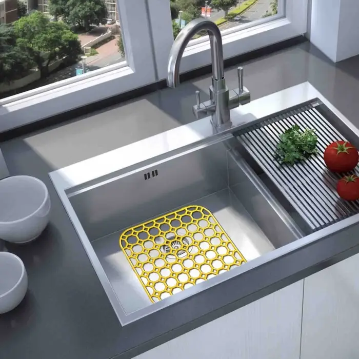 Решётка в раковину Комфорт Плюс, 26&times;26 см, пластик, МИКС