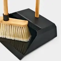 Щетка с совком "Meli Loft" бамбуковый держатель, цвет черный 26х24х96 см