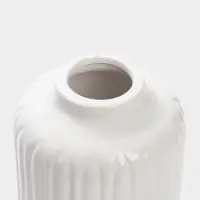 Ваза настольная керамика "Хавьер" 17,5х9 см, белый