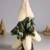 Декор "Вязаная ель с ягодками" 15х15х33 см