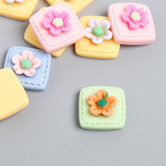 Декор для творчества пластик "Цветочек в квадратике" набор 10 шт