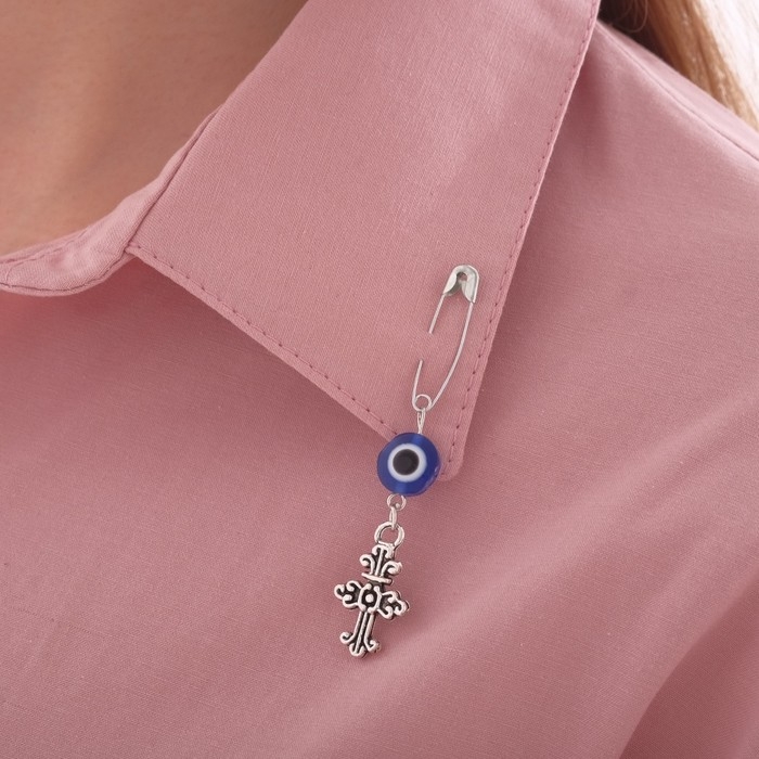 Булавка-оберег &laquo;Защита от сглаза&raquo;, крест, 2,2 см, цвет бело-синий в серебре