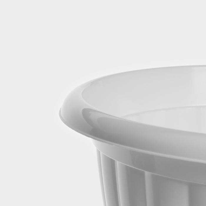 Кашпо уличное на ножке &laquo;Жасмин&raquo;, 18 л, цвет белый