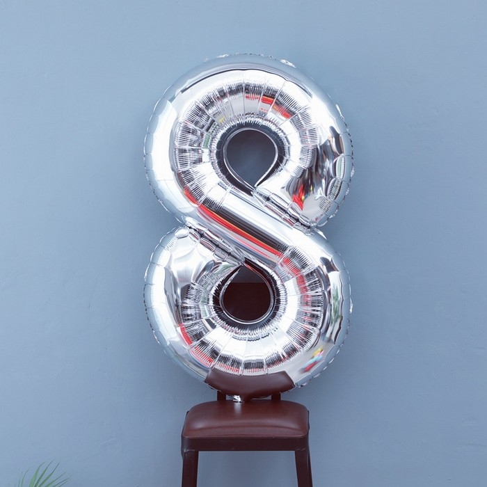 Шар фольгированный 40", цифра 8, цвет серебряный