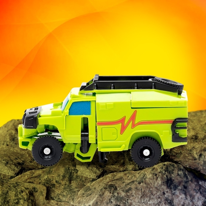 Робот &laquo;Воин&raquo;, трансформируется