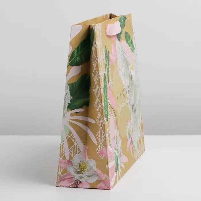 Пакет подарочный крафтовый, упаковка, &laquo;Самая красивая&raquo;, M 30 х 26 х 9 см