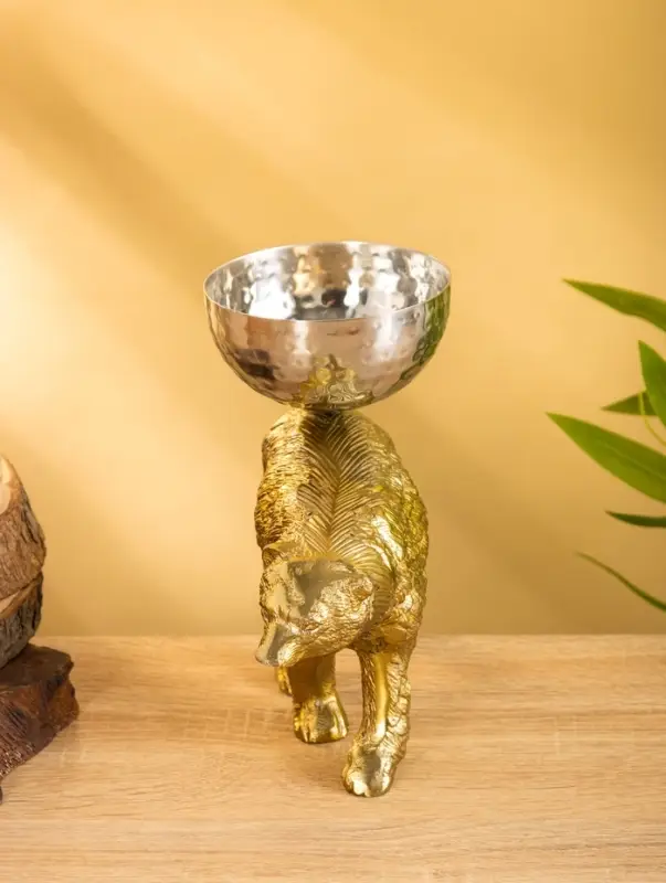 Сувенир с чашей &laquo;Медведь&raquo; 21.5&times;10&times;18.5 см, алюминий