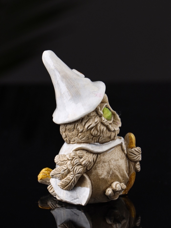 Фигура "Сова на метле" 10х7х6 см, бежевый