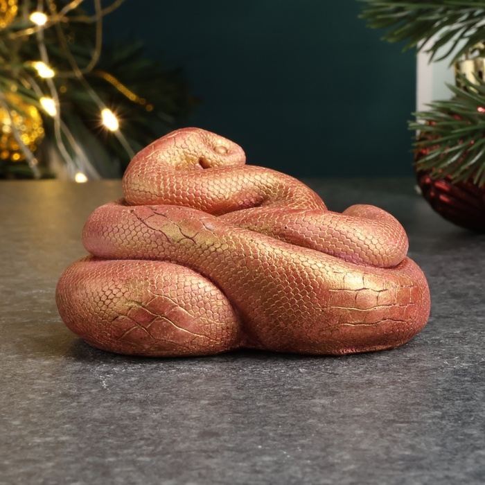 Новый год. Символ 2025. Фигура "Змея Лея" бордовый с позолотой, 4х6,5х7,5см