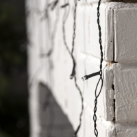 Гирлянда &laquo;Бахрома&raquo; 3 &times; 0.5 м, IP20, тёмная нить, 80 LED, свечение мульти, 8 режимов, 220 В