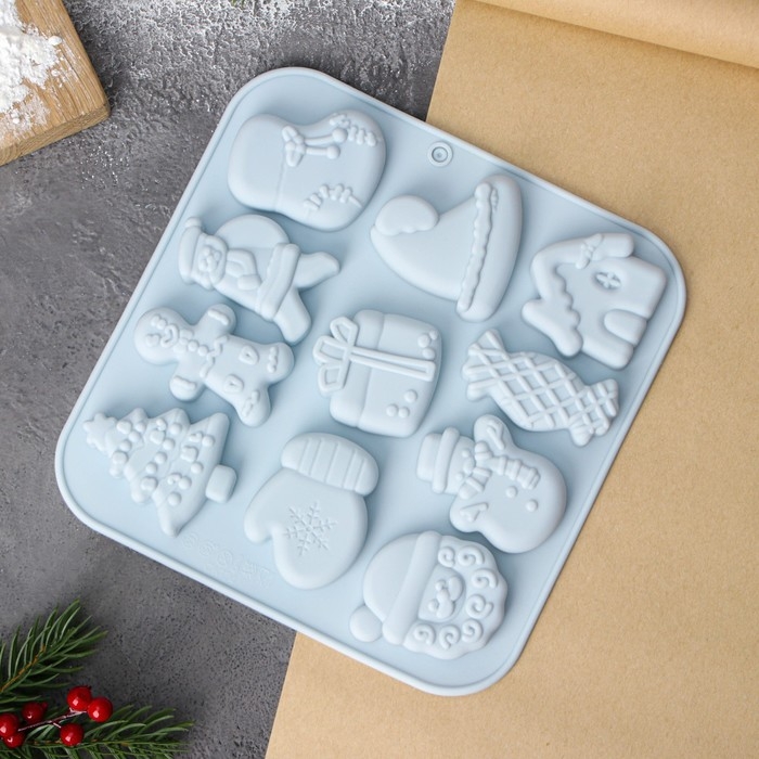 Форма для выпечки новогодняя Доляна &laquo;Новогоднее чудо&raquo;, 18,8&times;18,3&times;1,5 см, 11 ячеек, цвет серый