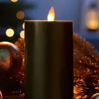 Светодиодная свеча восковая "Глубокий зеленый", 15x7 см, АААx3 (не в компл.), Т/БЕЛЫЙ