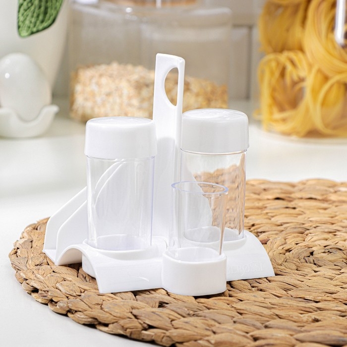 Набор для специй пластиковый &laquo;Рондо. Презент&raquo;, 3 шт, на подставке с салфетницей, цвет белый