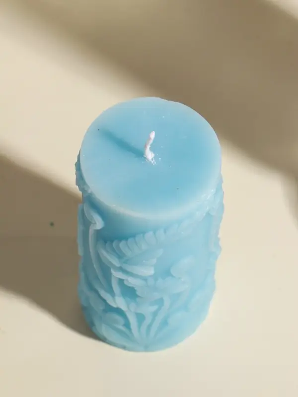 Свеча интерьерная "Столбик. Экзотические растения" нежно-голубая 5х5х11,7 см