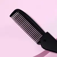 Расчёска складная &laquo;QF&raquo;, 17,5/9,7 &times; 3 см, цвет чёрный