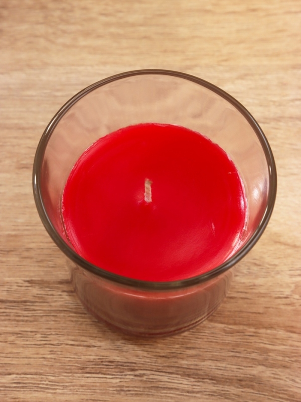 Свеча ароматическая "Candle" 100 гр, клубничный взрыв