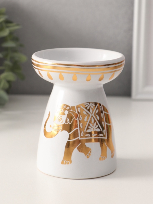 Аромалампа керамика "Индийский слон" белая с золотом 9,3х9,3х11,8 см