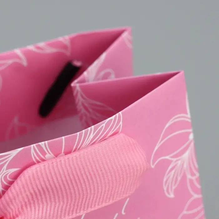 Пакет подарочный ламинированный, упаковка, &laquo;Самой лучшей&raquo;, 9 х 12 х 6.5 см