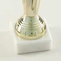 Кубок 107, наградная фигура, золото, подставка камень, 22 х 8 х 5 см.