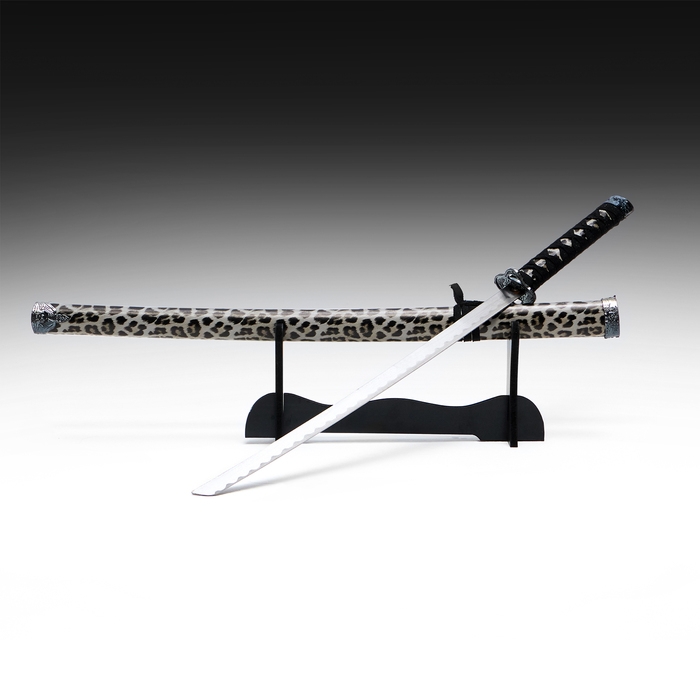 Сувенирное оружие &laquo;Катана на подставке&raquo;, темно серые ножны под леопарда, 89см