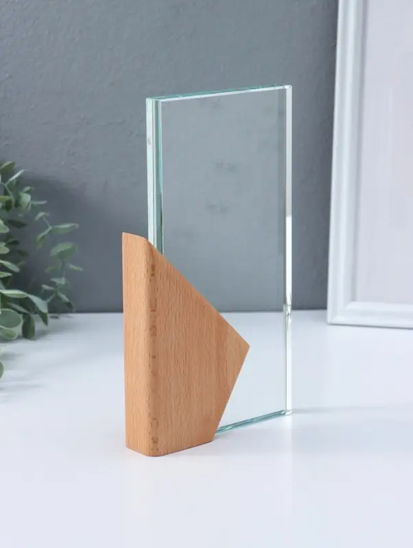 Стела наградная стекло, дерево "Геометрия" верх 23х11,5 см низ 15х9,3 см 3,5х13х23 см