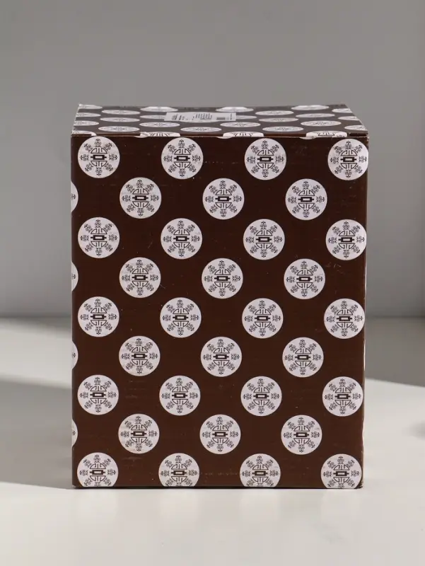 Подсвечник полистоун "Африканка в чёрном платье с цветами" с золотом d=4,5 см 11х13х16 см