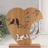 Сувенир дерево настольный календарь "Две птички на сердце" 3,7х18х19,5 см