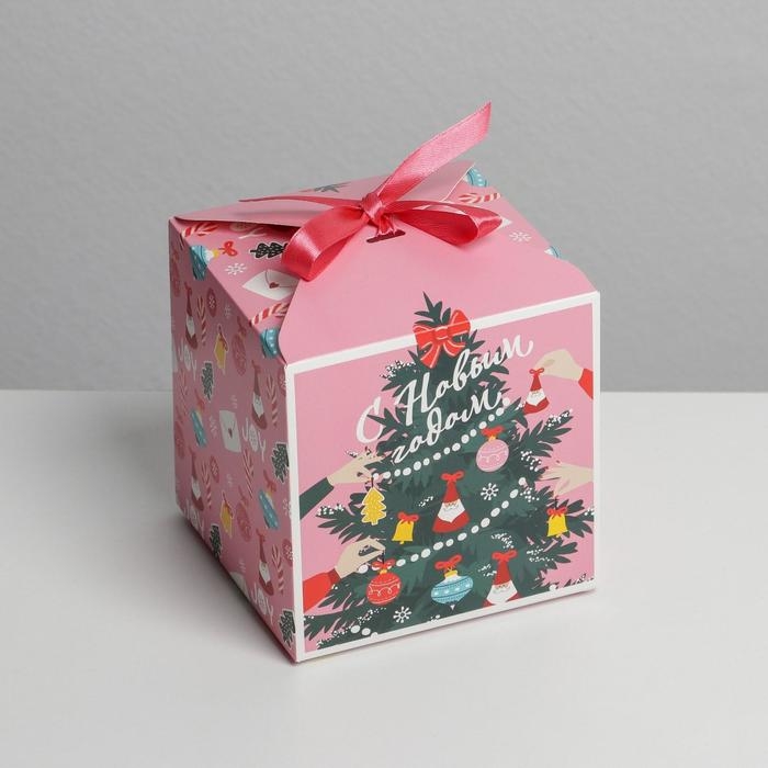Коробка подарочная новогодняя складная &laquo;Наряжаем ёлку&raquo;, 12 х 12 х 12 см, Новый год