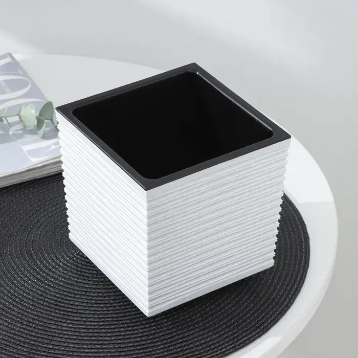 Кашпо со вставкой &laquo;Стиль&raquo;, 1,5 л, цвет мрамор