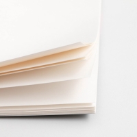 Альбом для рисования 40 листов А4 на скрепке &laquo;1 сентября: Краски&raquo; обложка 160 г/м2, бумага 100 г/м2.