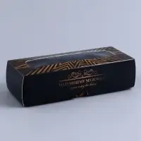 Коробка с обечайкой для 3 конфет, с окном &laquo;Натоящему мужчине&raquo;, 13&times;5&times;3.3 см