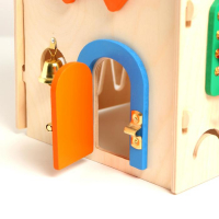 Бизиборд &laquo;Музыкальный домик&raquo;