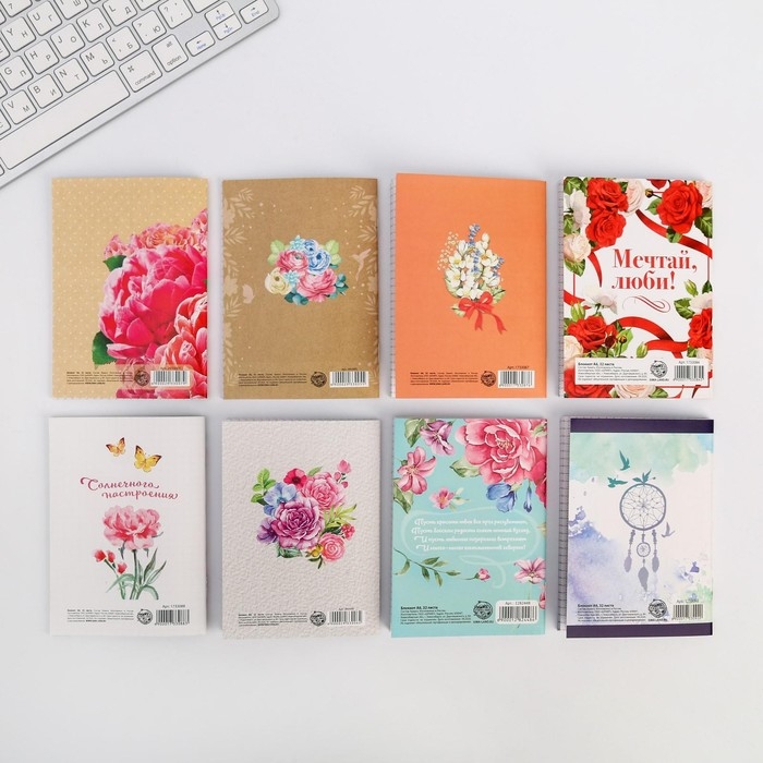 Набор в шоу-боксе &laquo;К 8 марта&raquo;: 8 блокнотов А6 на скрепке, 32 листа