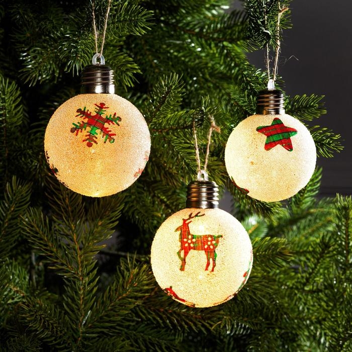 Набор ёлочных шаров &laquo;Клетчатые узоры&raquo; 3 шт., батарейки, 1 LED, свечение тёплое белое