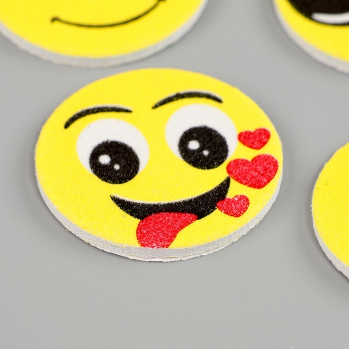 Набор фигурок из EVA на клеевой основе "Смайлы", 8 шт   МИКС