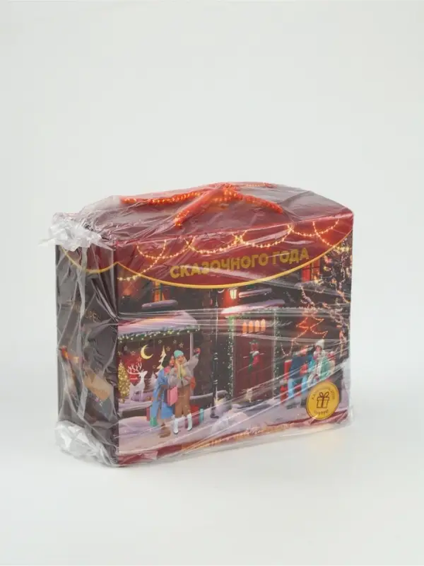 Подарочный набор &laquo;Сказочного года&raquo;: чай (50 г), конфеты (110 г), печенье брауни (120 г)