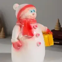Фигура "Снеговик с подарком" 19 см, красный