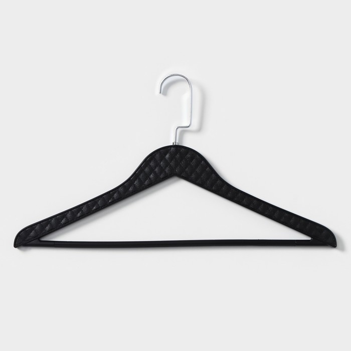 Плечики - вешалки для одежды LaDо́m Eliot, 44&times;24 см, 3 шт, цвет чёрный