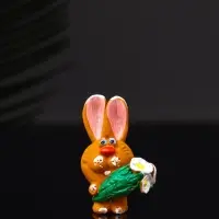 Фигура "Зайчик с цветами" 5х3х3.2 см