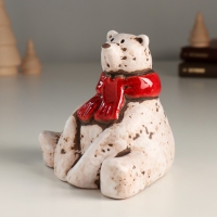 Сувенир керамика "Белый удивлённый мишка в красном шарфе" 9,4х11,4х10,1 см